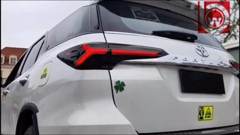 Автомобильный Стайлинг задний фонарь fro Toyota Fortuner светодиодный фонарь- Fortuner задние дневные ходовые огни тормозные автомобильные аксессуары