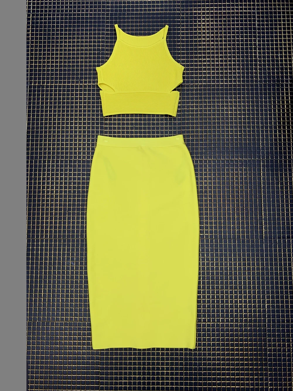 Женское Бандажное Платье До Колена красное черное желтое платье без рукавов с