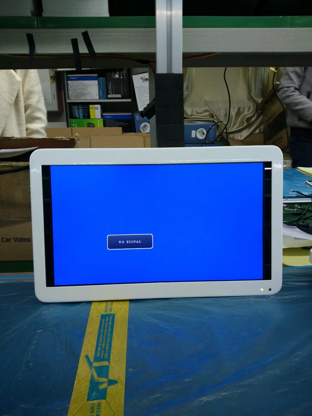 

15.6-inch metal frame wall mount android bus monitor 2 AV input ceiling display with Android4.4 O.S. 3G 4G GPS VGA HDMI USB SD