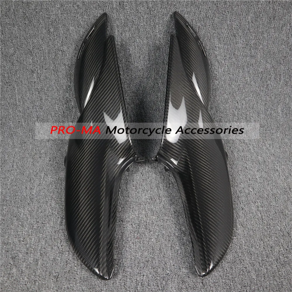 

Motorcycle Side panels in Carbon Fiber For Kawasaki Z900 RS 2018 Twill glossy weave