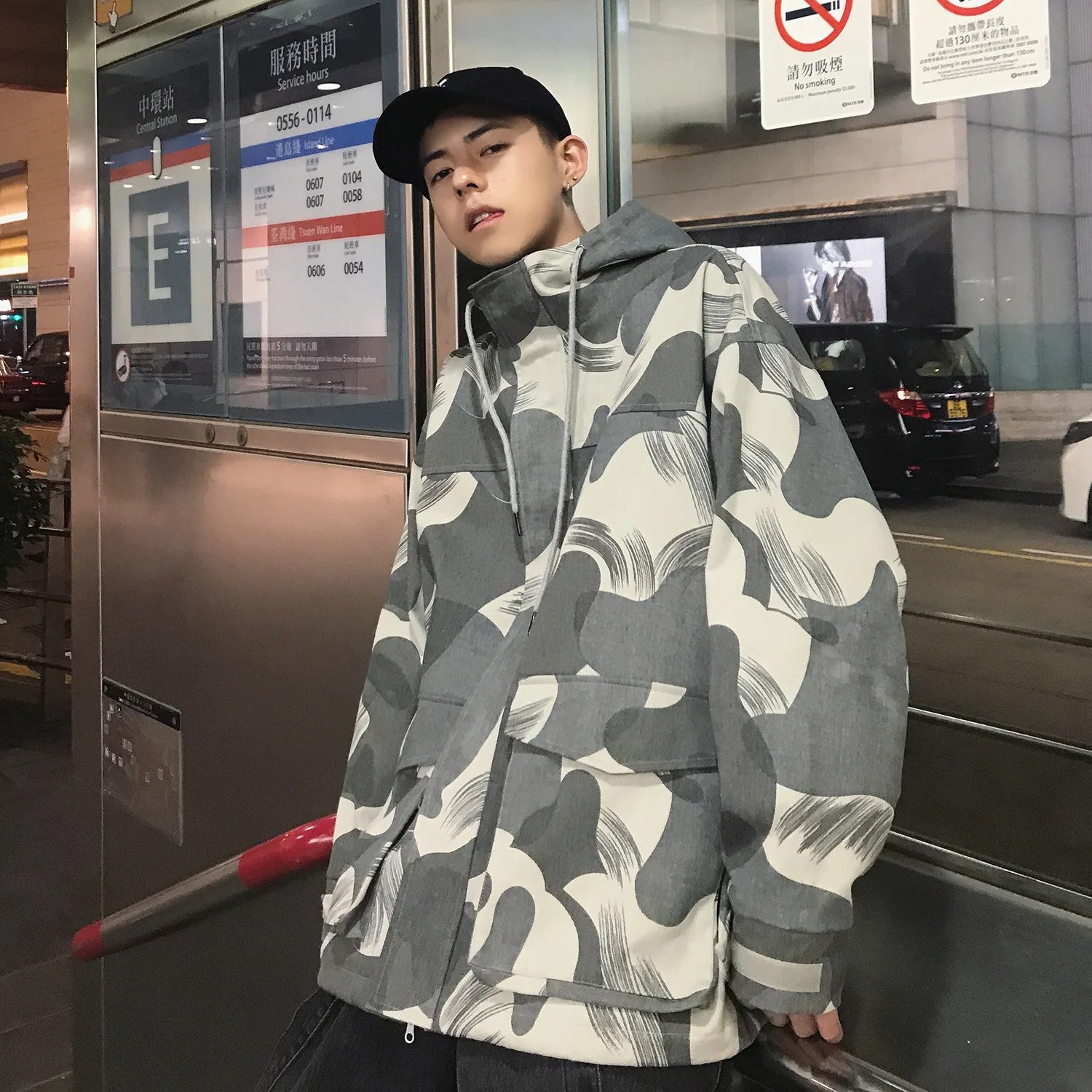 

2019 New Camouflage Jackets Fashion Hoody Spring Autumn Coat Korea Style Loose Jacket Men