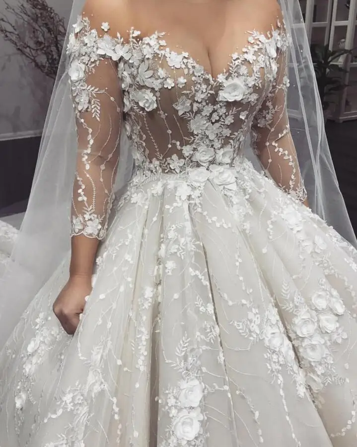 

New Design Long Wedding Dress 2019 V-neck Long Ball Gown Wedding DRESS Sweetheart Beads Appliques Sexy Back Vintage Bridal Gowns