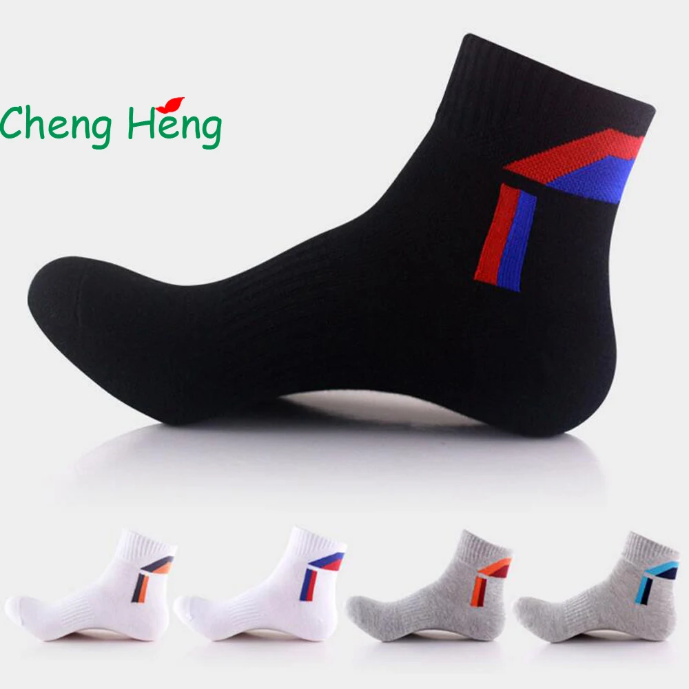 

CHENG HENG 5 пар/упак. новые осенние и зимние мужские хлопковые носки Модные tTde мужские повседневные носки в трубке мужские носки