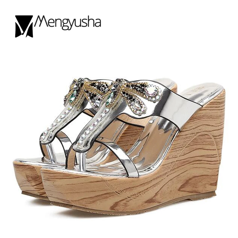 Женские сандалии-гладиаторы из лакированной кожи с полым вырезом на платформе со