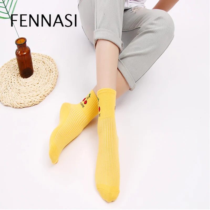 

FENNASI Женские повседневные носки Мультяшные цветные хлопковые носки с принтом Симпатичные хлопковые 3D носки с вышивкой