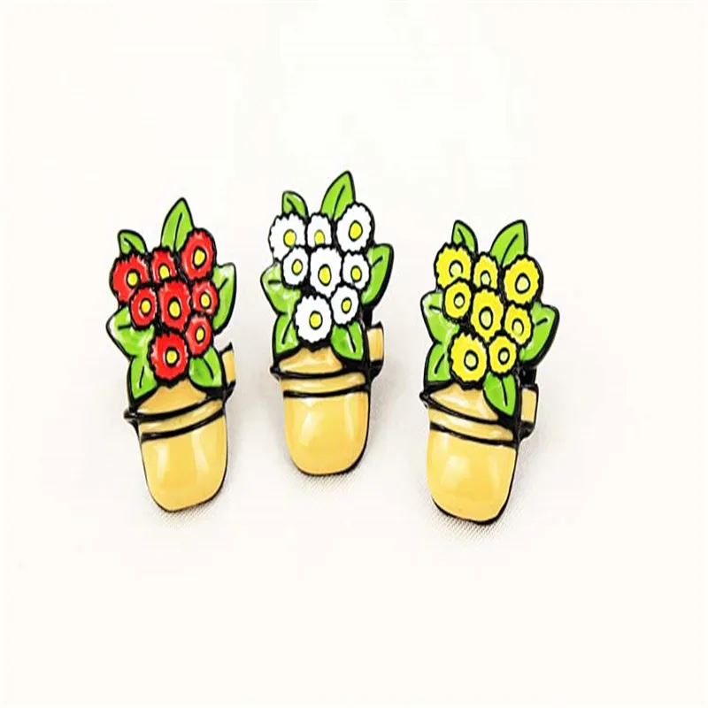 2017 free shipping fashion new ladies jewelry pin Potted badge zinc alloy golden wild girl brooch wholesale sets | Украшения и