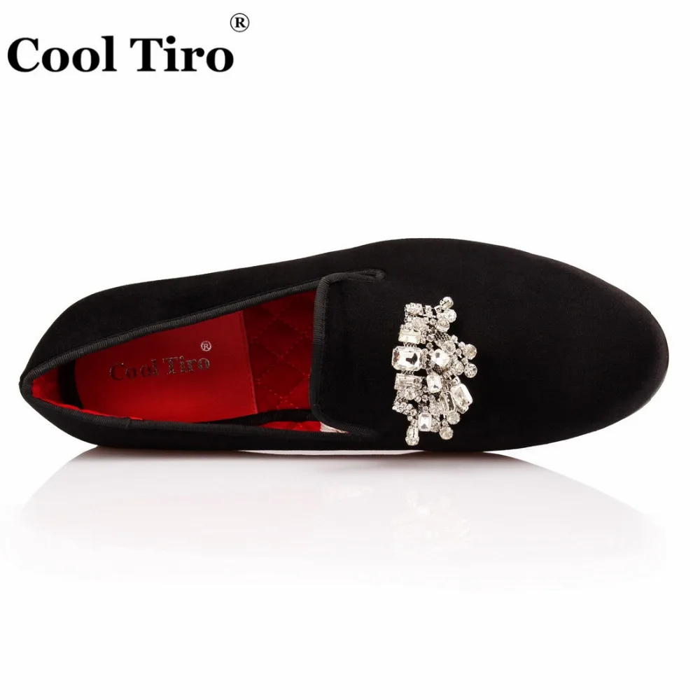 Стильные лоферы TIRO со стразами и кисточками черные бархатные слиперы мужские