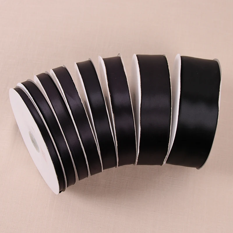 Черная шелковая атласная лента с золотым украшением для свадебной вечеринки