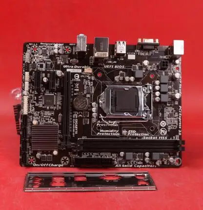 Бесплатная доставка оригинальный материнская плата для Gigabyte GA H61M D1 LGA 1155 DDR3 16 GB I3 I5
