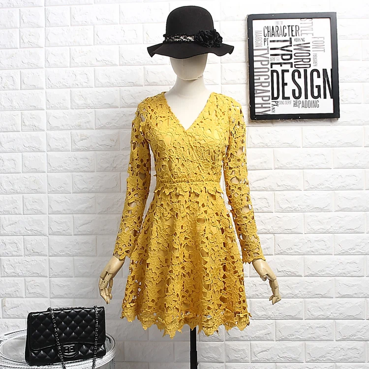Женское кружевное мини-платье с длинным рукавом и V-образным вырезом | Женская