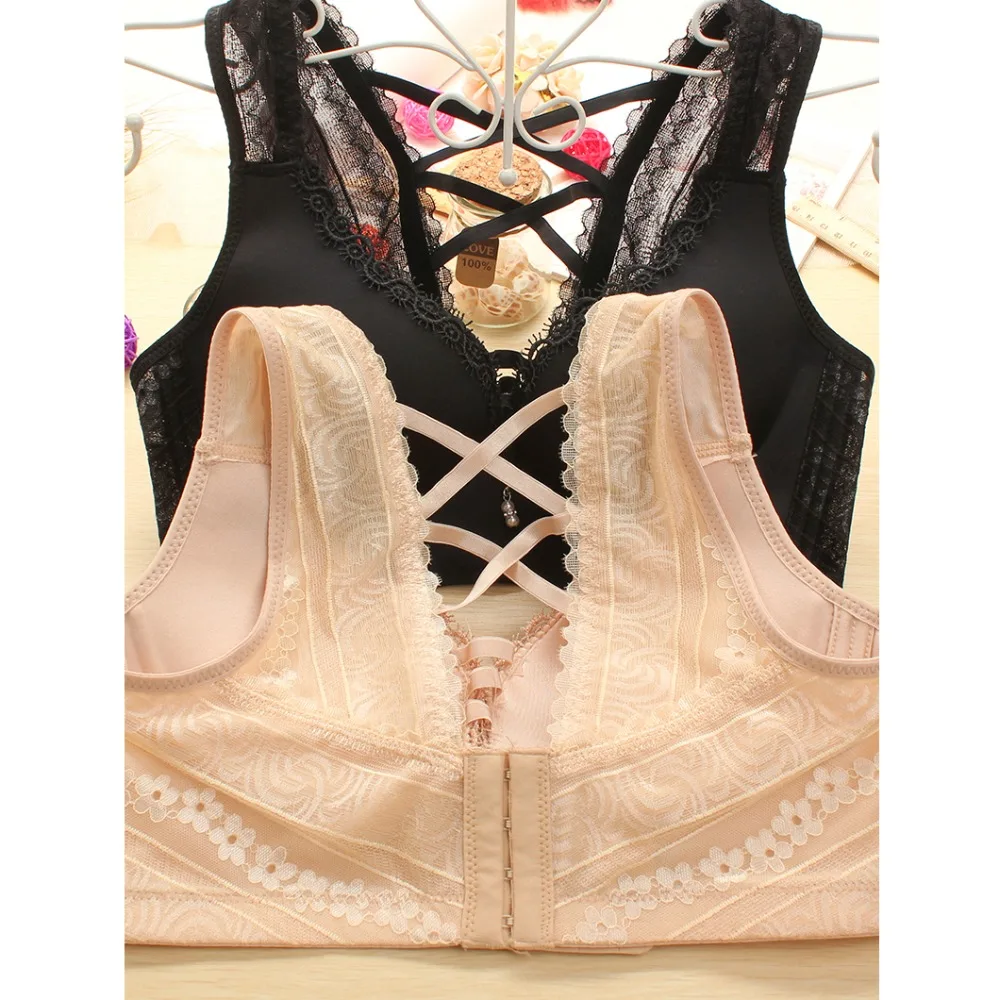 Соблазнительное кружевное женское нижнее белье с глубоким V образным вырезом