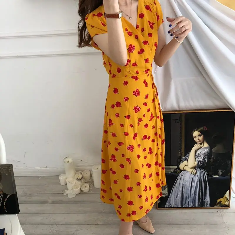 Женское длинное облегающее платье с цветочным принтом повседневное желтое