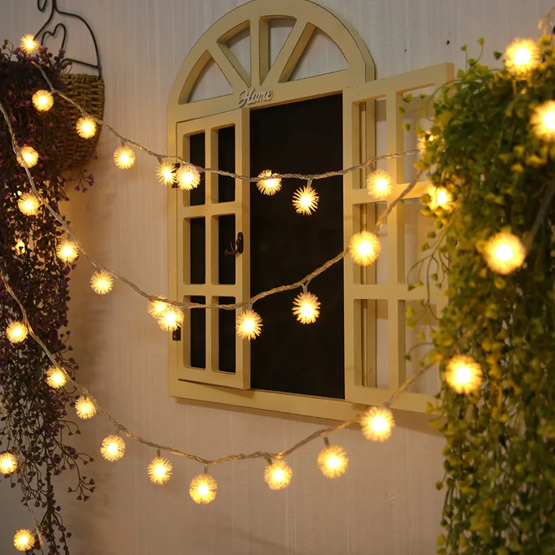 Рождественская плюшевая гирлянда с шариками садовая сказочная светодиодная