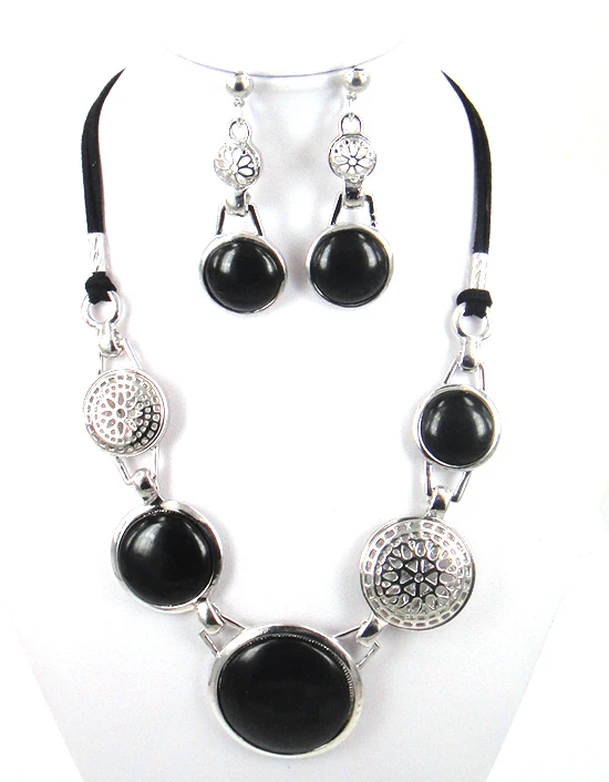 

Free Shipping Fashion women's black design and hollow ornament cord necklace elegant necklace Women accessories necklace