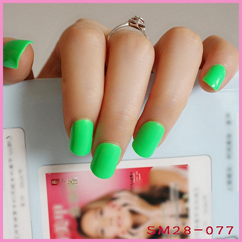 24 штуки конфетного маникюра красивые цветные накладные ногти Средний абзац