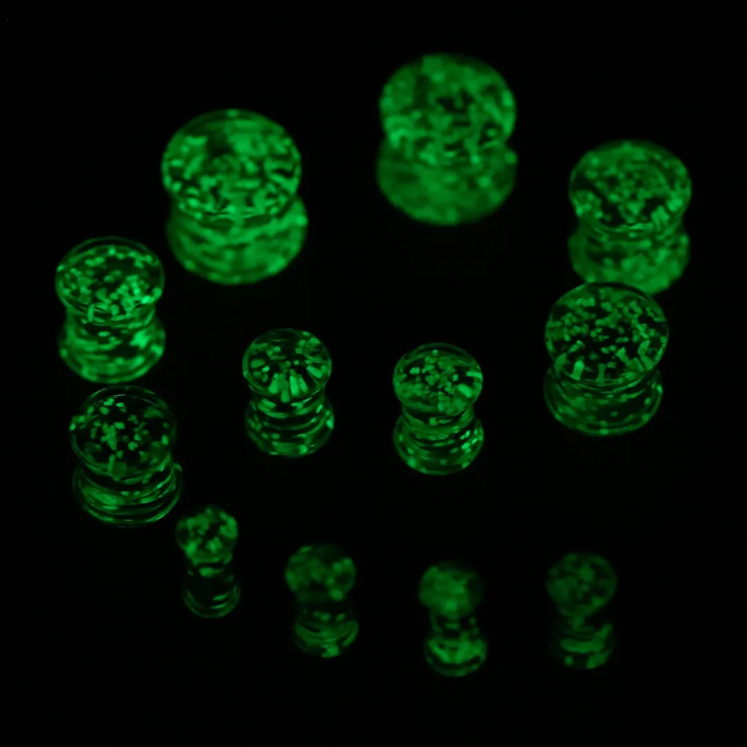 2 шт. светящиеся туннельные затычки для ушей экспандер стекло зеленые серьги