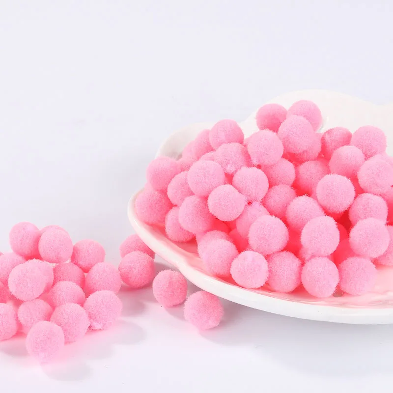 Issequins помпон 10 мм 15 мм Мягкие помпоны пушистые плюшевые поделки DIY помпоны шар меховой шар домашний декор швейные принадлежности - Цвет: 37 Dark Pink