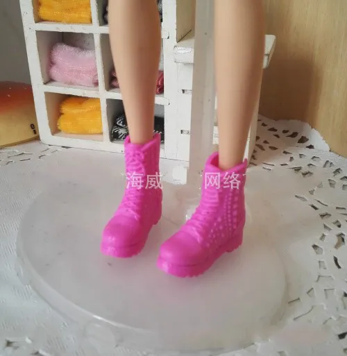 one pair shoes N ; новейшая модель; Босоножки на каблуке; обувь на плоской подошве; яркие аксессуары; Модный чехол; обувь для куклы Барби; 1/6 - Цвет: one pair shoes N