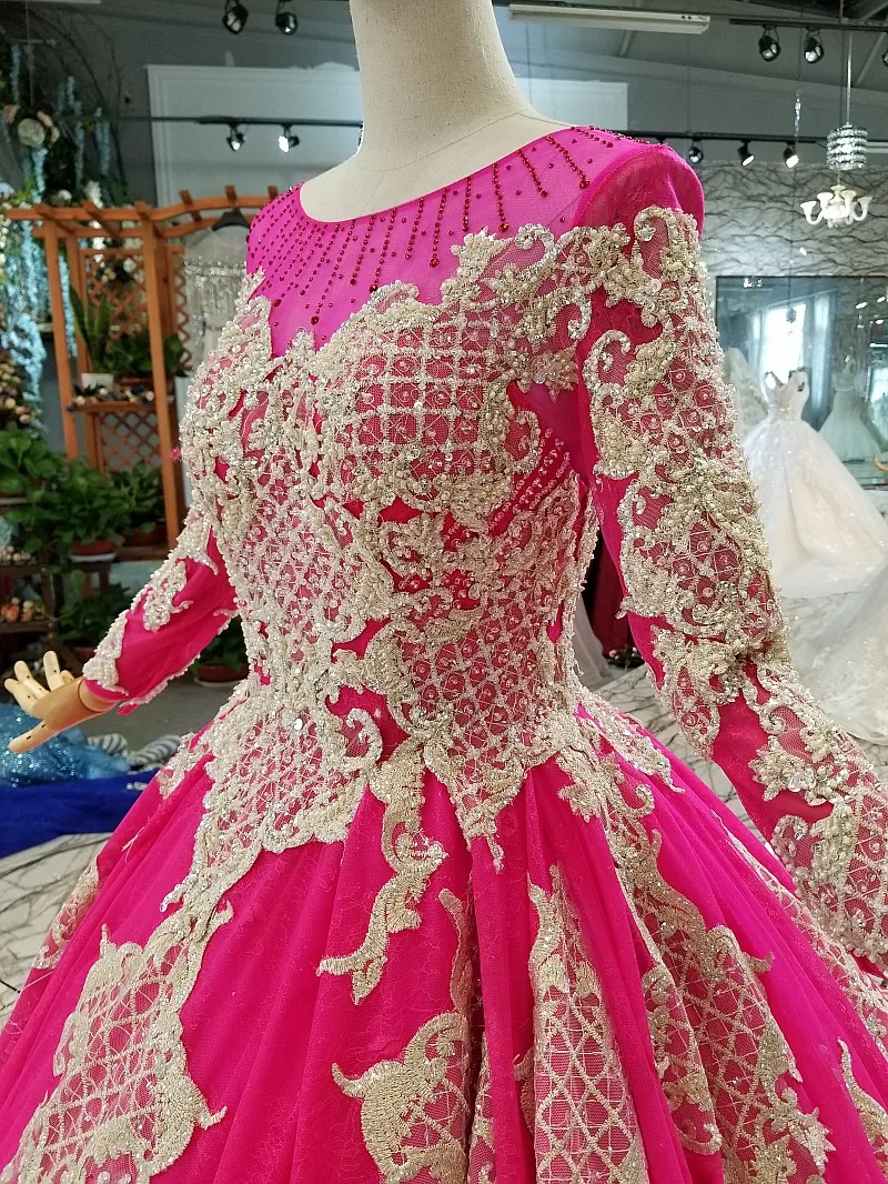 

2018 Luxury Royal BLue Rose Red Lace Long Sleeves Scoop Court Train Bridal Gowns Floor-length Ball Gown Vintage Wedding Dresses