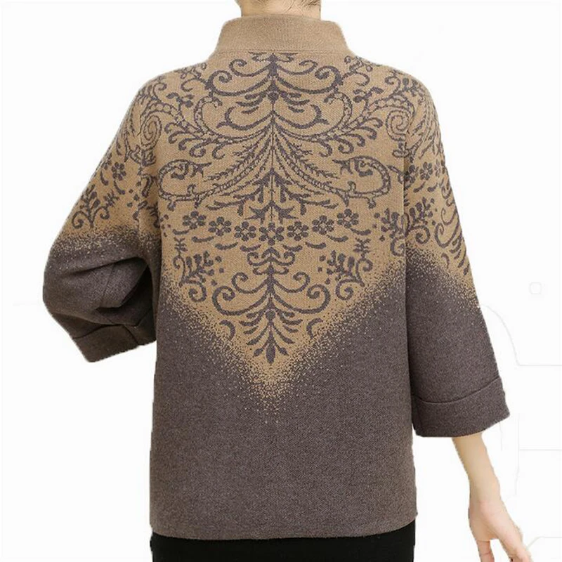 Новинка 2017 Осенний женский утепленный свитер верхняя одежда для мамы кардиган с