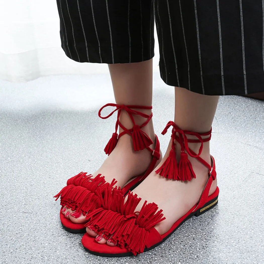 2018 г. модная летняя женская обувь с кисточками ремни Сандалии гладиатор на