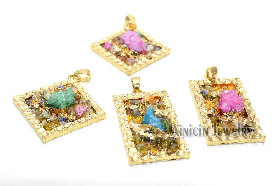5 шт. натуральный кристалл Druzy проложили на Золотой квадрат прямоугольной формы