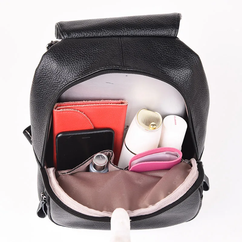 Женский кожаный рюкзак с кисточками винтажный брендовый однотонный для девушек