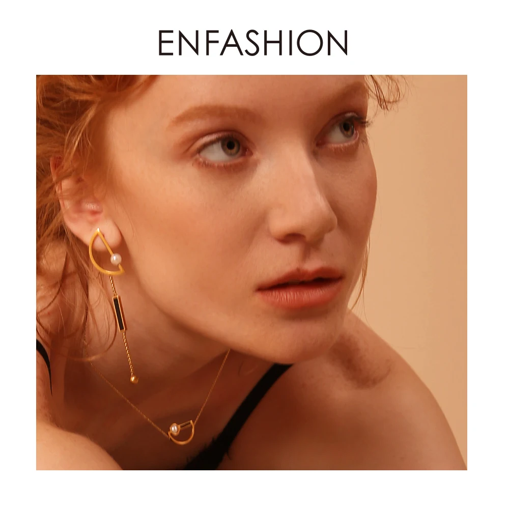 Чокер женский Enfashion из нержавеющей стали колье золотистого цвета с буквой D