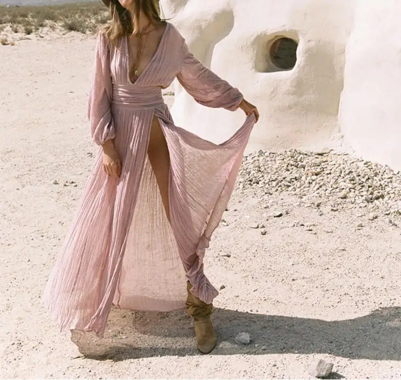 Женское платье с длинным рукавом BOHO хлопковое глубоким треугольным вырезом и