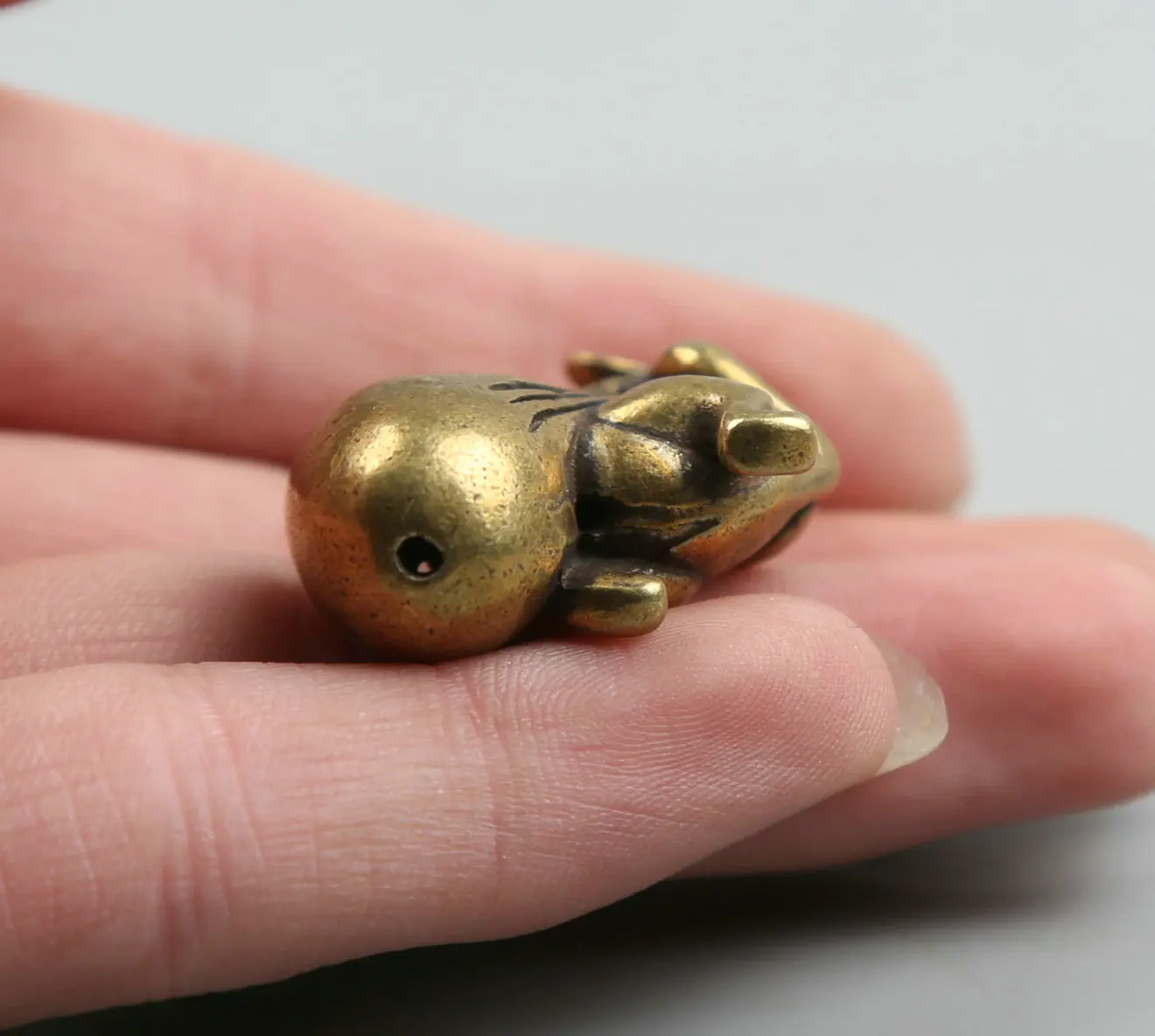 

34MM/1.3"Collect Curio Rare China Fengshui Small Bronze Animal 12 Zodiac Year Mouse Carry Fund Sources Wealth Pendant Statue 22g