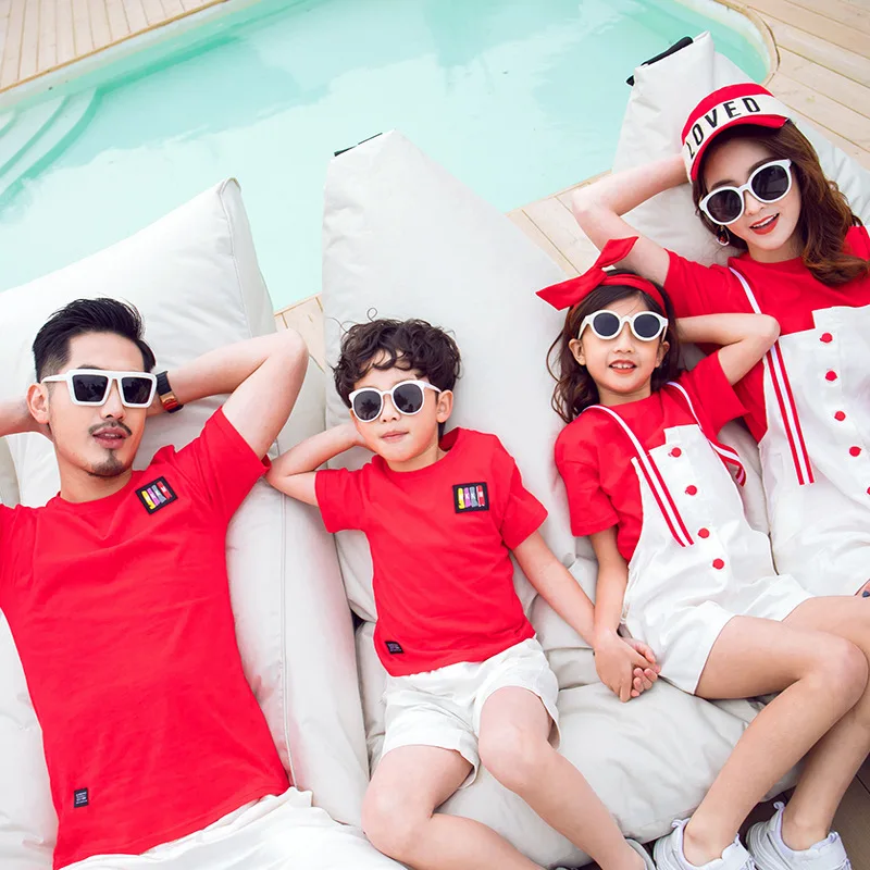 

Family Matching Outfits 2019 new Family Clothing Mom/Mother and Daughter Clothes Father and Son Clothes Family Clothing Sets