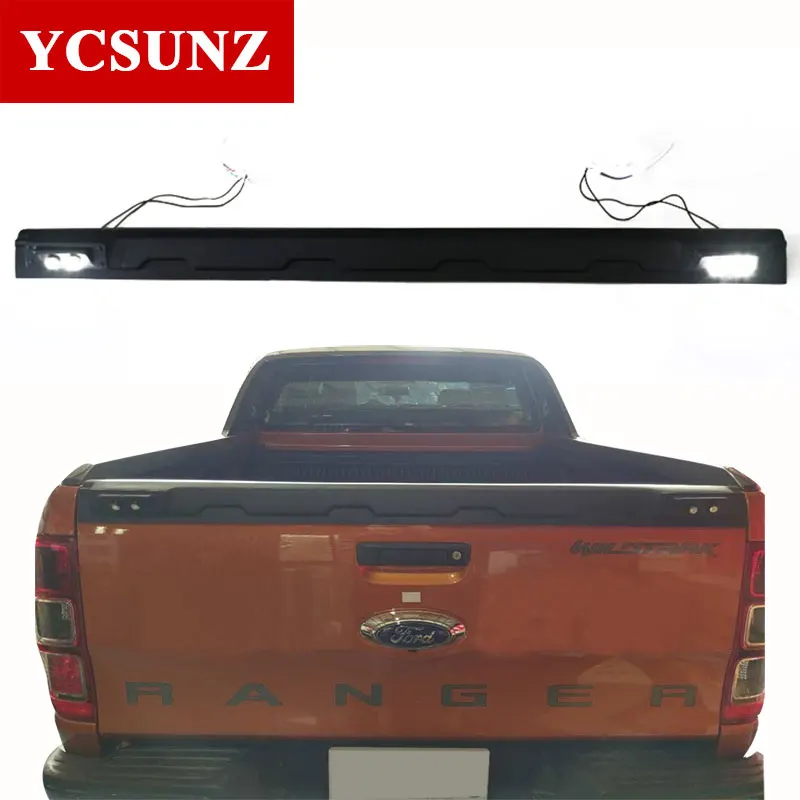 Хвост ворота грузовик отделка со светодиодной подсветкой для Ford Ranger T6 T7 T8 2012 2013 Wildtrak - Цвет: MATTE BLACK
