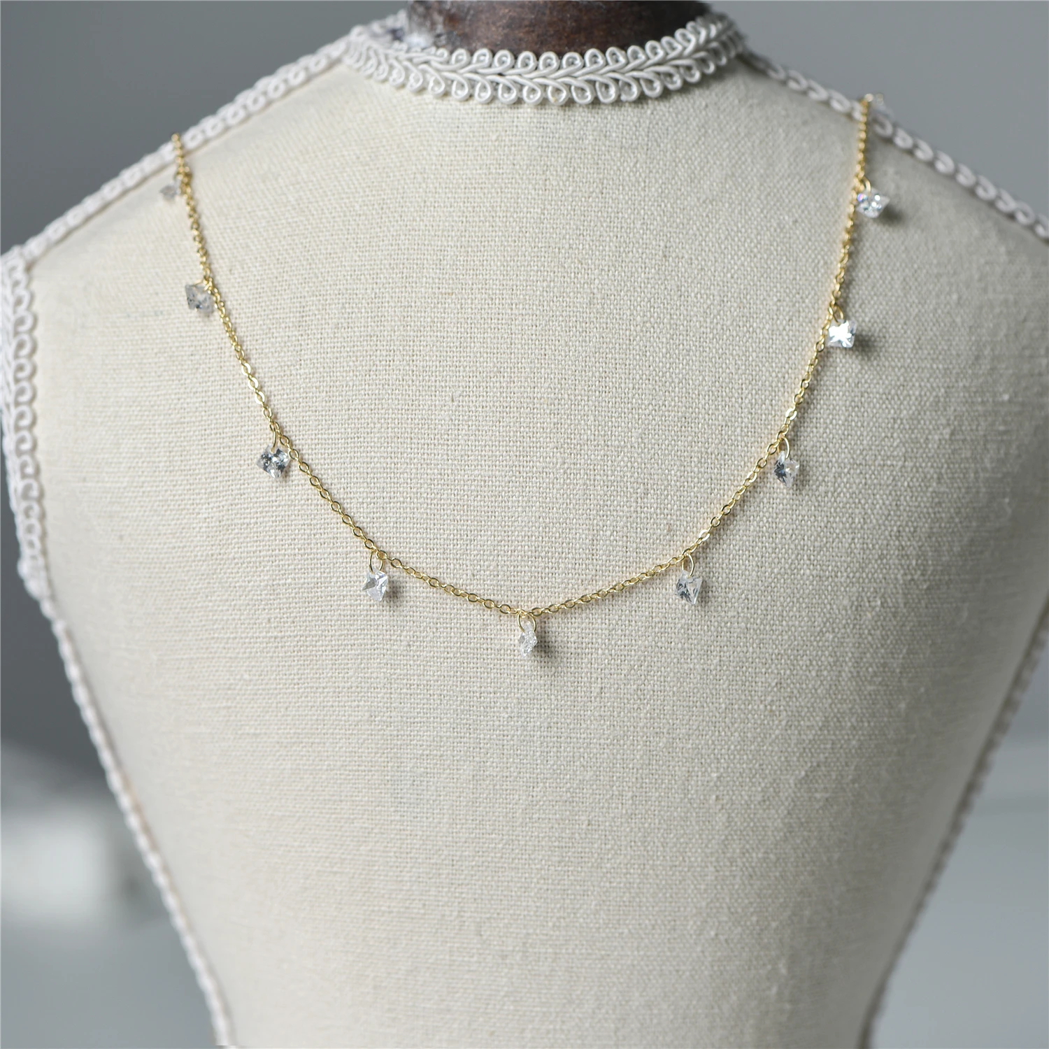 Золотистые/Серебристые цепочки с кристаллами из бисера латунная цепочка