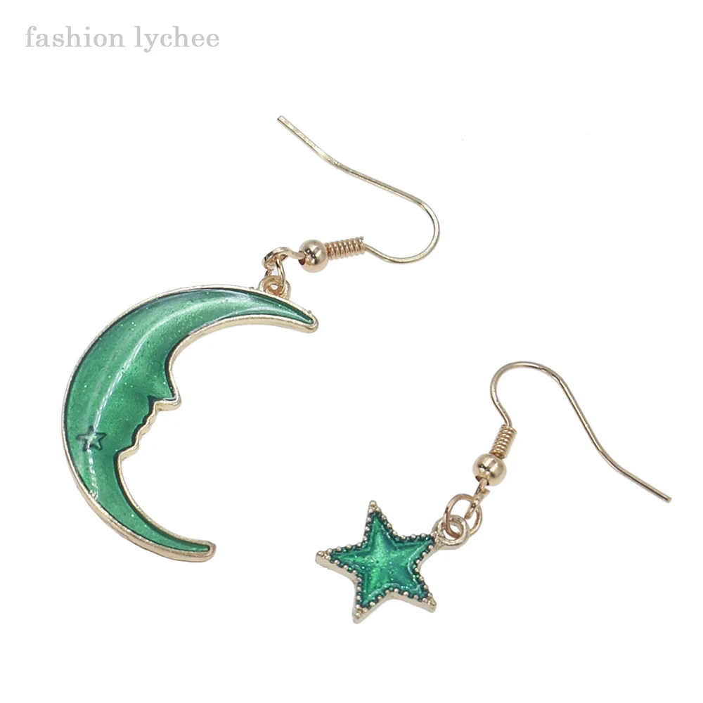 Женские ассиметричные серьги lychee с зелеными звездочками и луной красивые модные