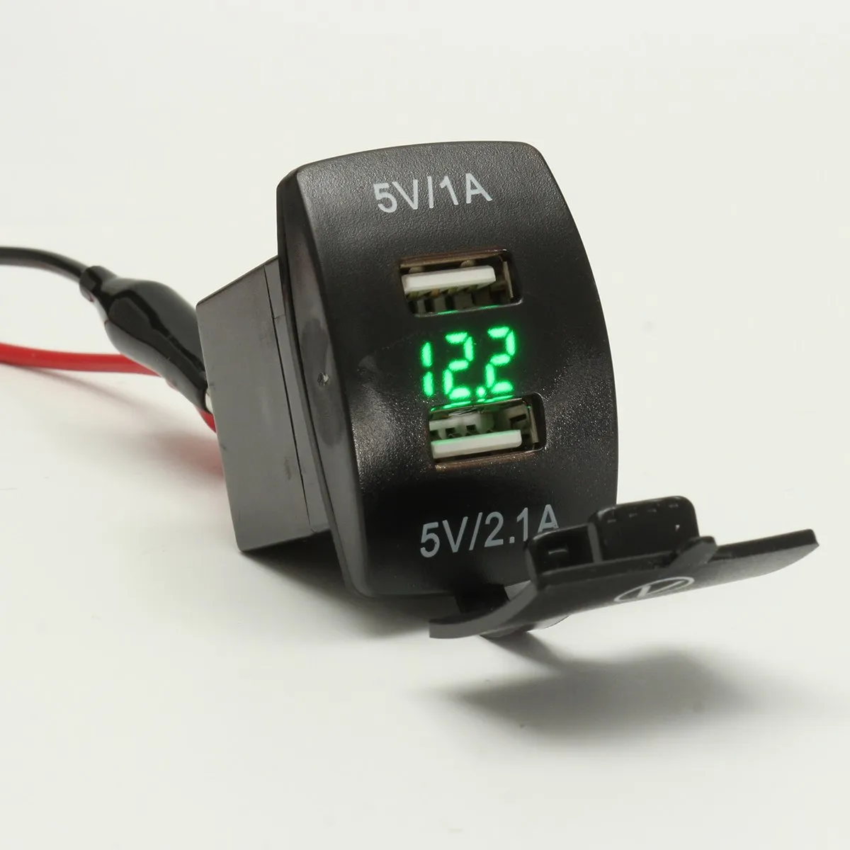 Универсальный автомобильный мотоцикл Водонепроницаемый 2 порта Dual USB зарядное устройство для iPhone/samsung 3.1A авто зарядное устройство адаптер светодиодный вольтметр - Название цвета: Зеленый