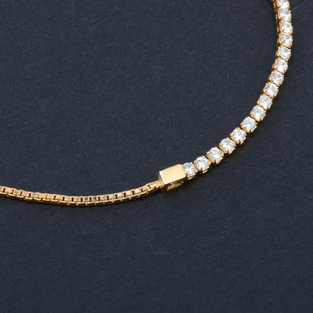 Женский браслет с кристаллами Стразы золотого цвета регулируемая длина