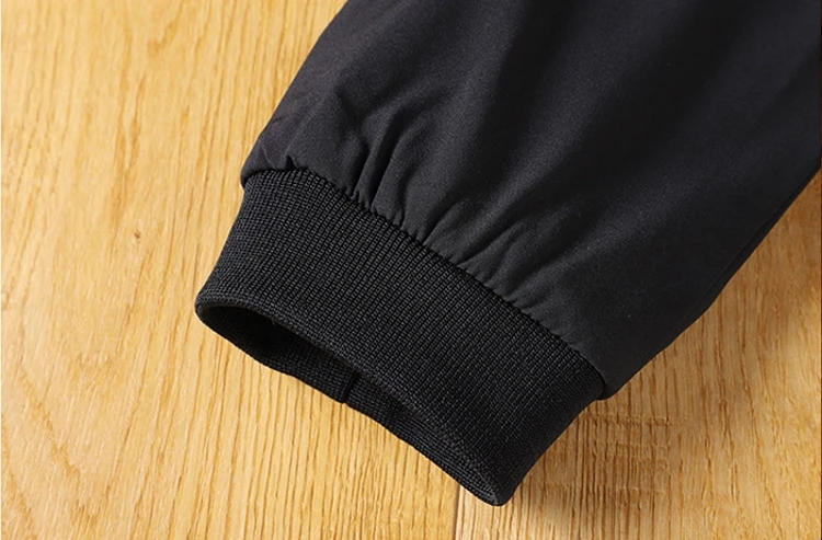 Мужская куртка-бомбер с воротником-стойкой на весну/осень | одежда