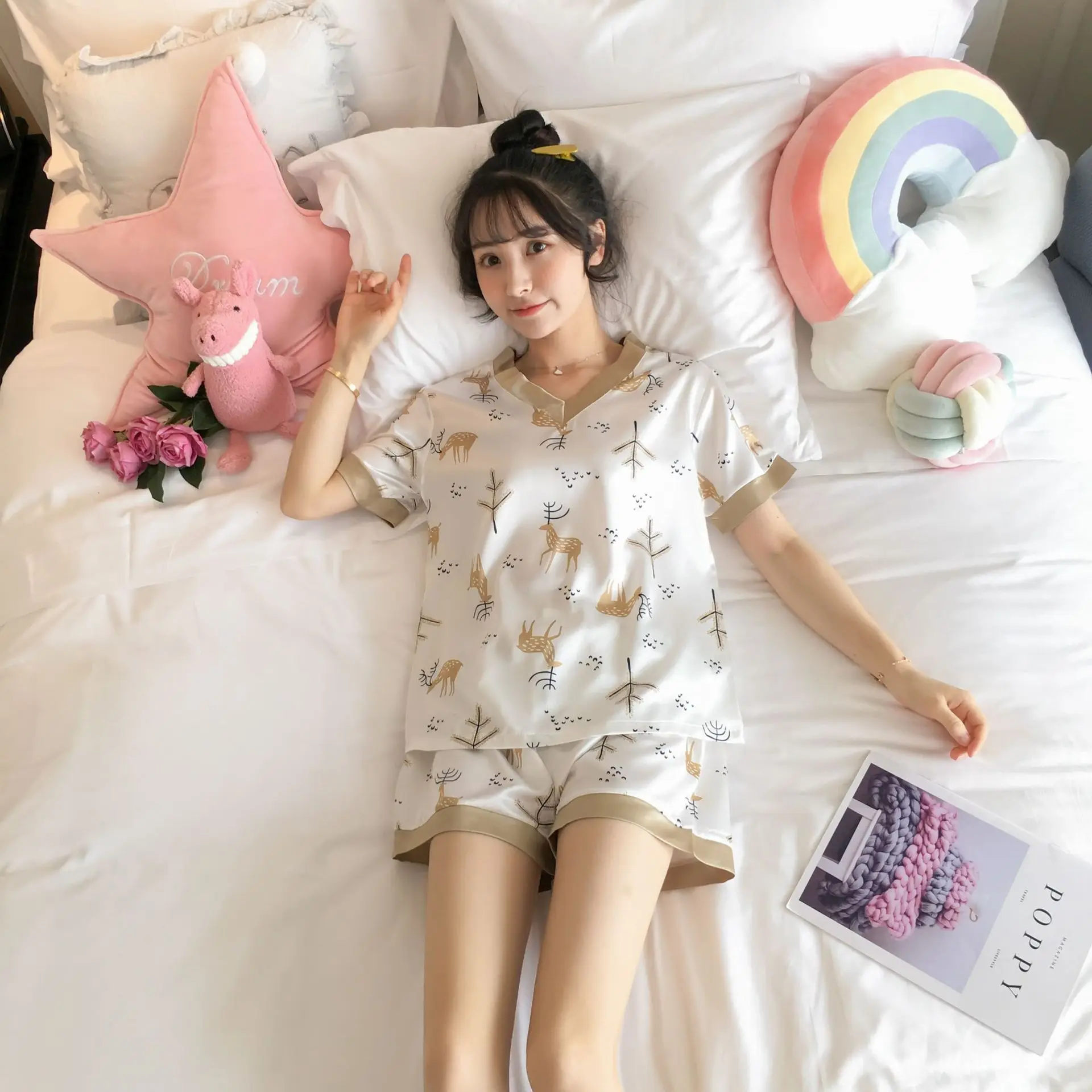 Pajama girls summer ice silk short sleeves two pieces of suit Korean fresh sweet lovely students thin silk home clothes