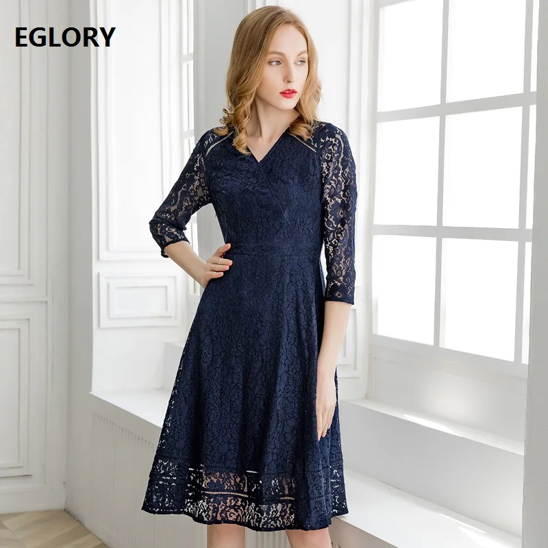 Женское кружевное платье с v-образным вырезом синее и зеленое элегантное