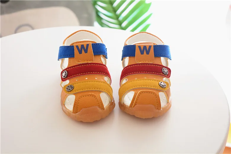 Г., новая летняя обувь для маленьких мальчиков и девочек мягкие Нескользящие Детские сандалии для младенцев 002