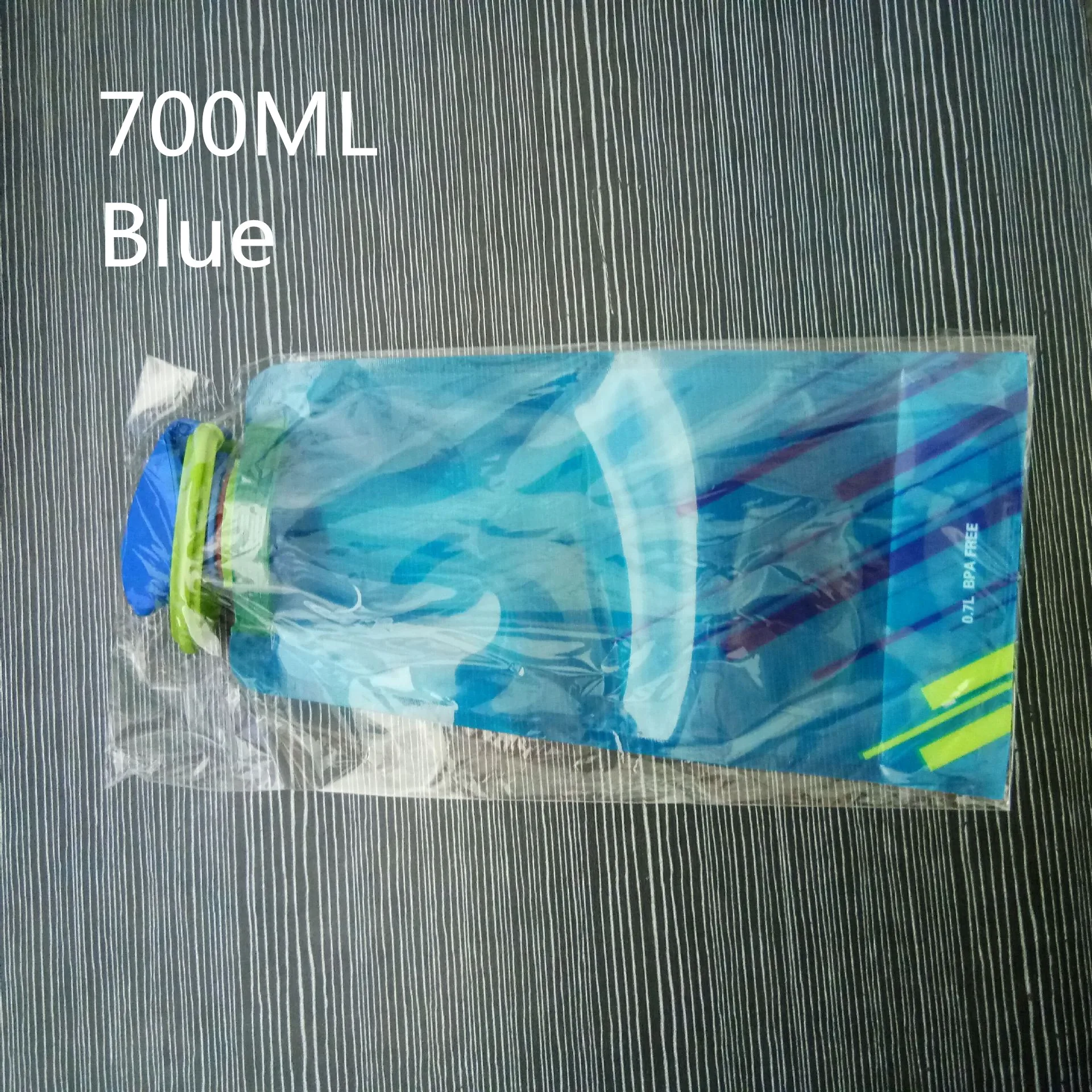 700ml Outdoor Portable 5L 10L Large Folding Water Bag Car Water Storage Bag Emergency Water Storage Bag Camping Hiking Portable Bucket - Цвет: 700ml