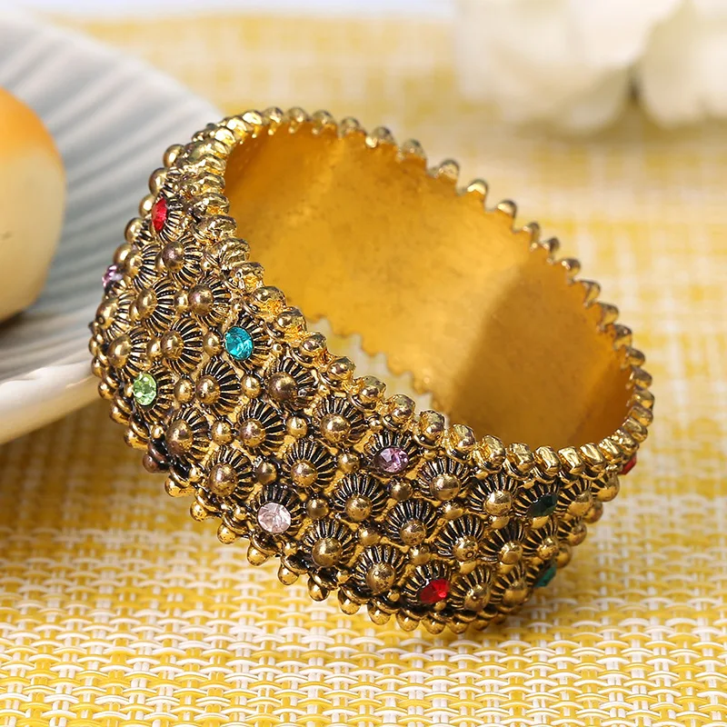 10pcs/lot Hotel model room napkin ring high-end wedding retro metal buckle soft table accessories | Дом и сад