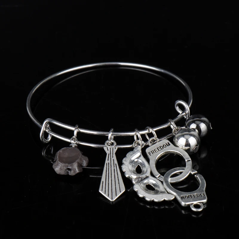 

Movie DIY Multi-pendants 50 Fifty Shades of Grey Bracelets for Women Red Beads Mask Pendants bracelet Valentine's Day Gift