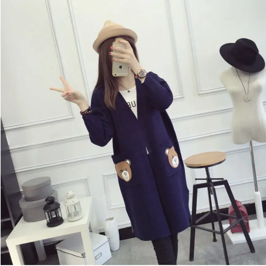 2018 Autumn And Winter Dress Cardigan Women's Long Section Long-Sleeved Jacket Sweater Bear Pattern Outside Shirt |