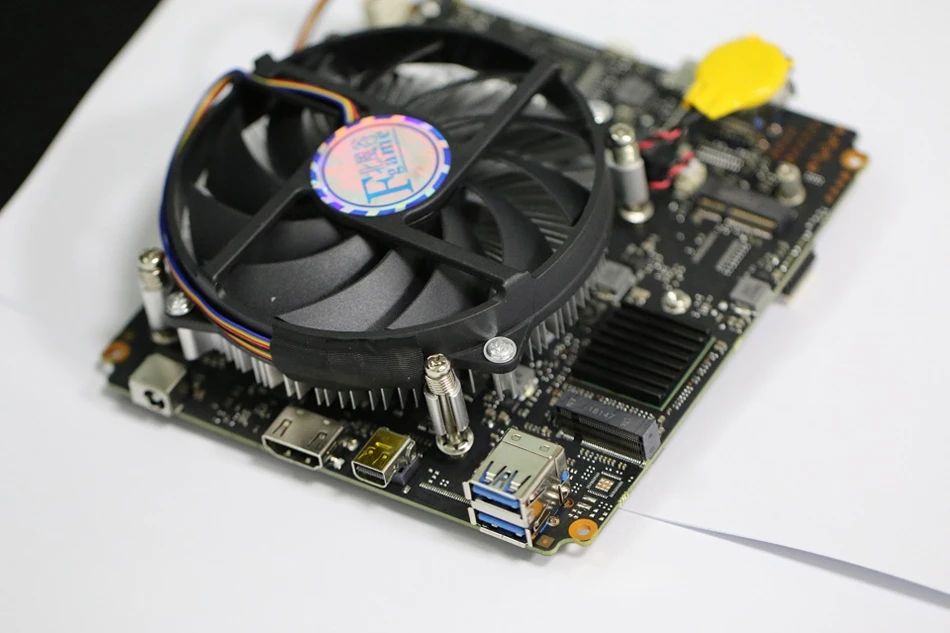 Топ игровой компьютер Intel i9 8950HK Xeon E-2176M 6 ядер 12 потоков 12 м кэш 14нм Nuc Мини ПК Win10 Pro HDMI AC WiFi BT