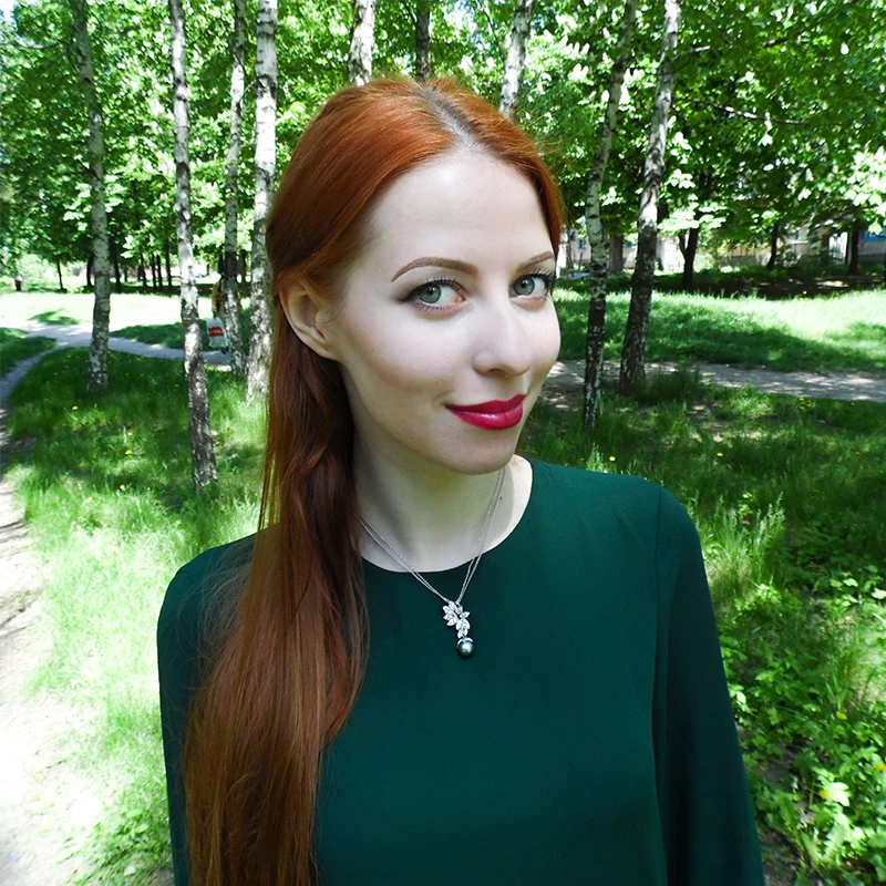 LUOTEEMI, новинка,, одиночное круглое серое ожерелье с искусственным жемчугом и подвеской в виде цветка CZ для женщин, рождественский подарок