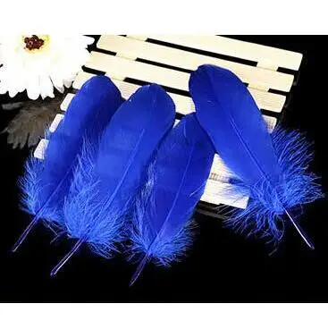blue 50pcs Натуральные лебединые перья 14-20 см, многоцветные гусиные перья, шлейф для рукоделия, свадебных украшений, рукоделия, украшения для дома, 50 шт - Цвет: blue 50pcs