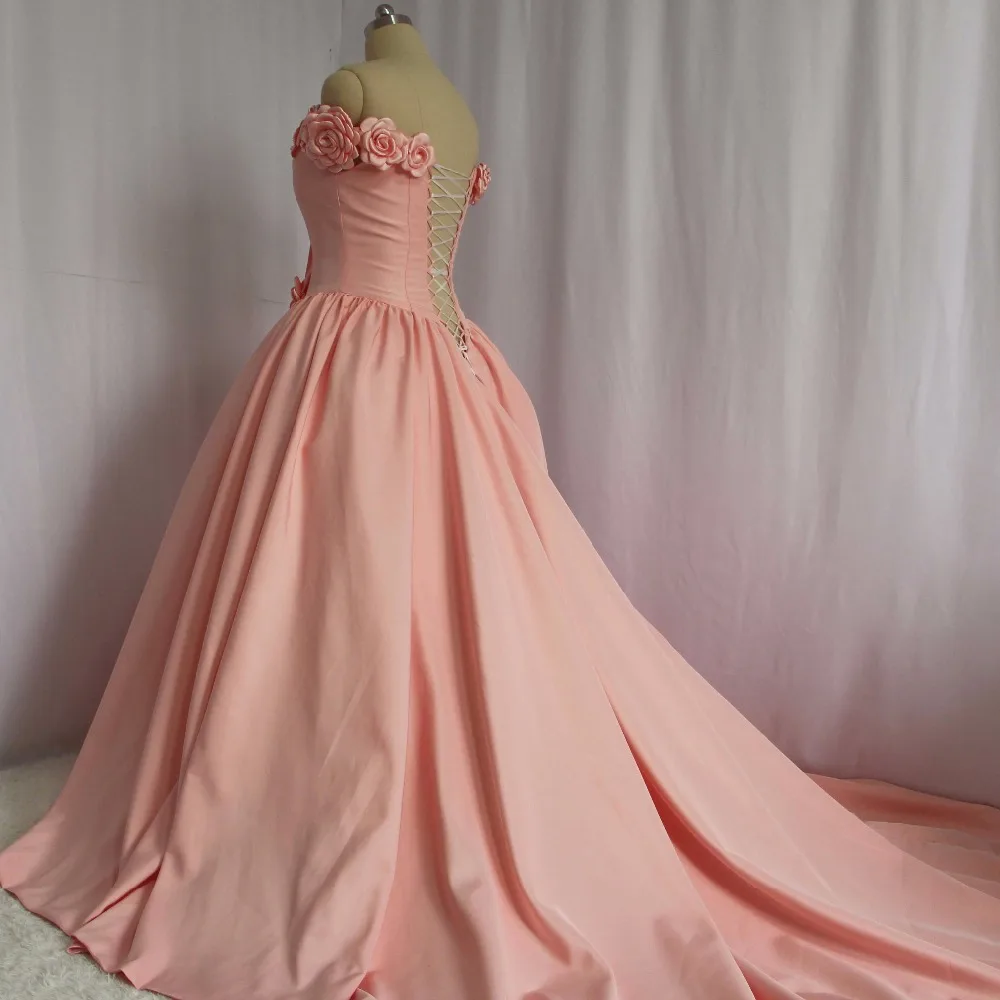 Дизайнерское кораллово-розовое платье с открытыми плечами милый короткий рукав