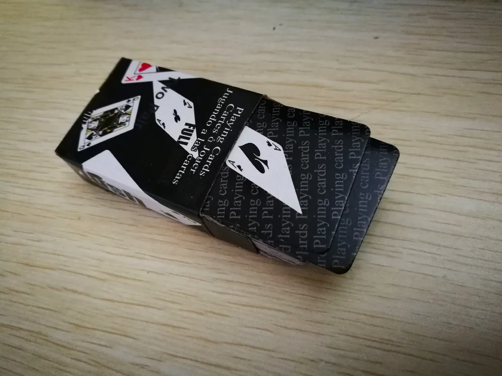 Играя в покер CardsPortable мини маленький покер интересные игральные карты настольная игра вне улицы или Путешествия Мини Размер Pokers