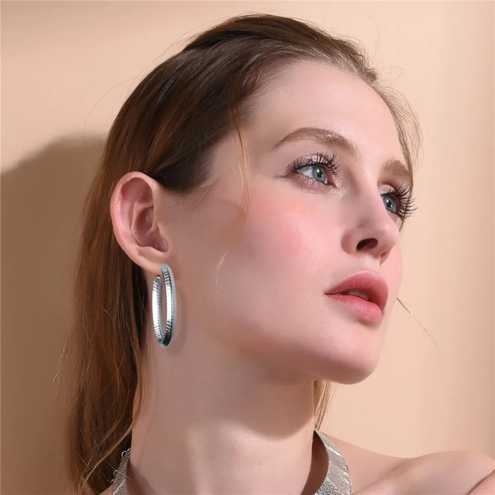 U7 Simple Earrings Round Circle 25mm / 40mm Three Color Trendy Design New Hoop Female Earring Jewelry Party Gift For Women E1014
